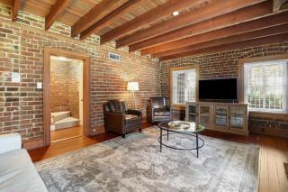 The Davenport Garden by Lucky Savannah - 9