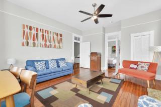 Brick & Bloom Retreat by Lucky Savannah - 2