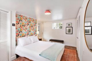 The Squares of Savannah: Lafayette by Lucky Savannah - 6