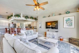 Boat Dock and Patio Cape Coral Home 6 Mi to Beach! - 2