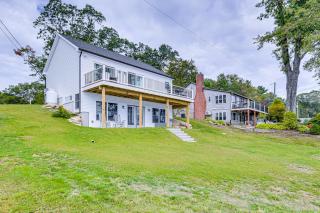 Hooked on Nature Waterfront Thompson Retreat - 9