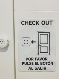 Céntrico estudio en Av Solidaridad - 9