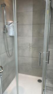 Penthouse Hideaway in Bromley 1BR Free Parking - 7