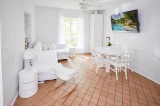 Miami Pool Cottage - Miami - 8