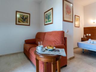 Beachfront Apartment -Don Juan Manilva - 2