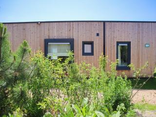 Modern Retreat Near Beach - 2