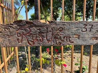 Cute Rustic Cottage by the River - 3