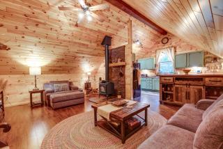 Hot Tub Haven 10 Mi to Hocking Hills State Park! - 7