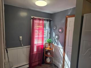 Hidden and comfortable home away from home - 9