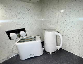 Likewise Modern Two bedrooms Home for 4 in Glasgow Area - 7