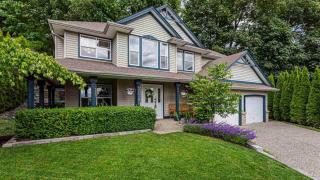 Beautiful Mountain Retreat with a View - Abbotsford - 4