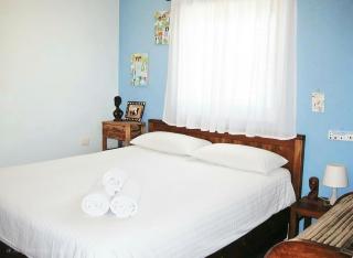 Rothschild Beautiful Apartment with Balcony - 8