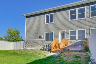 Room to Work and Relax! SLC Townhome with Office, Yard - 9