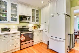 6 Mi to Dtwn Pet-Friendly Home in Portland! - 5