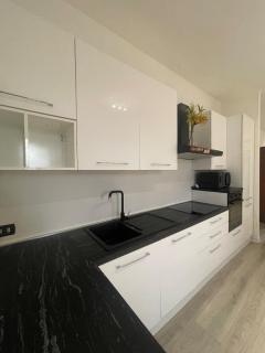 Lake Como & Alps ski Stay for Family or Business near Milan Olympics, Monza, Lecco - 4