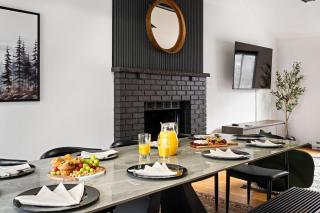 Cozy Poconos Retreat - pool table, hot tub, fire pit - 4