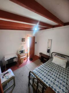 Habitación independiente 2do piso - 2