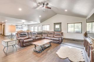 4 Mi to Dtwn Sturgis Cabin with Hot Tub and Game Room - 5