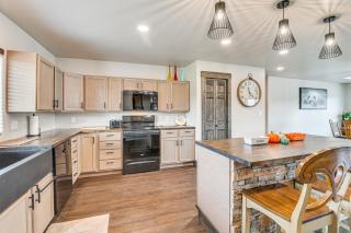 4 Mi to Dtwn Sturgis Cabin with Hot Tub and Game Room - 1