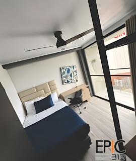 Epic Suite 313 Deluxe Airport Family 3H 10P - 7