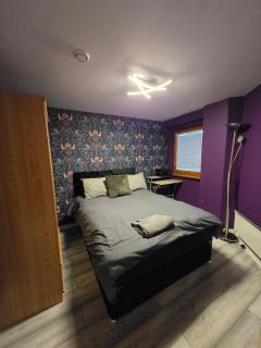 2 bedroom city centre apartment - 1