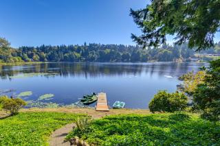 Private Dock and Fire Pit Lakefront Gem in Olympia - 8