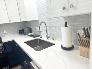 Mid century home with modern finishes near downtown houston - 1