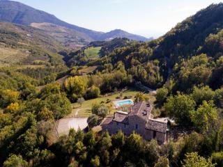 Apartment in farmhouse with pool - 4