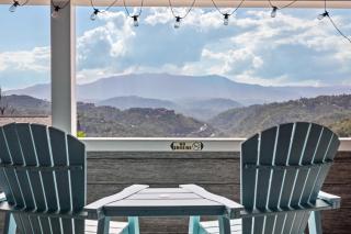 3 King Bed Mountaintop Cabin Close To Dolly With Hot Tub - 0