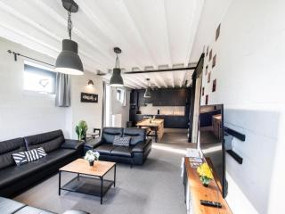 Farmhouse with garden and wellness - 9