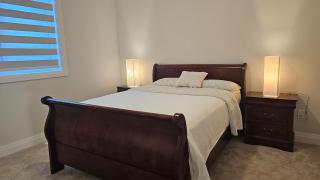 Luxury Home in Woodstock Modern & Spacious - 6