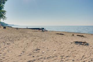 Wishin and Fishin Walkable Erie Home By the Beach! - 8