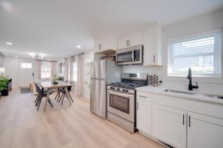 Zen Haven Lakefront Erie Home with Shore Access - 1