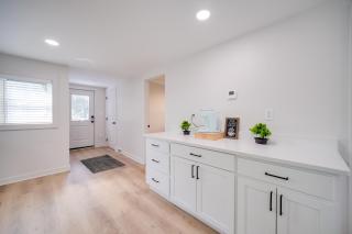 Zen Haven Lakefront Erie Home with Shore Access - 2
