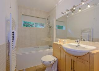 Penvale Lakes Lodges - 3