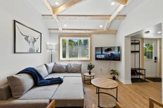 Cozy Cottage Retreat Private 2 Acres, Near Lake - 0