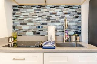 Vista Pedregal-Modern Vacation Apartment Walk to Marina & Beaches - 8