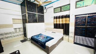 Royal Guest House - 2