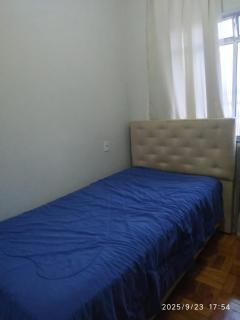 Apartamento com dois quartos, sala ampla, bem equipado - 2