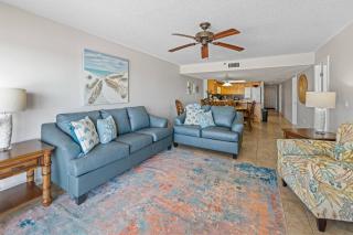 Direct Beachfront Value - 3b 2b - Las Brisas #104 - 1