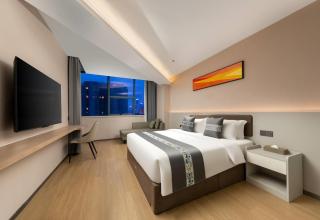 Days Inn by Wyndham Zhuhai Qinglv Road - 2