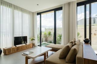 Sawah Villas Pantai Lima - 8