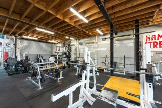 Spacious Studio in Quiet Northcote Neighbourhood - 2