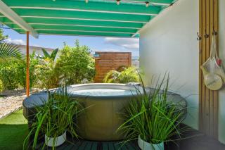 Luxury Home with Hot Tub & Outdoor Oasis blocks from the Beach - 2