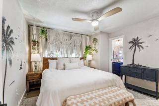 Luxury Home with Hot Tub & Outdoor Oasis blocks from the Beach - 6