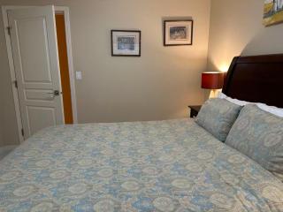 UBC High-Value House, Sleeps Up to 6 Guests - 6