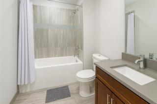 Cozy Luxe Suite Rock Hall, Casino, Stadiums - 4