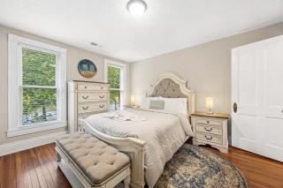 Southern Parkway Retreat Near Downtown Louisville - 8