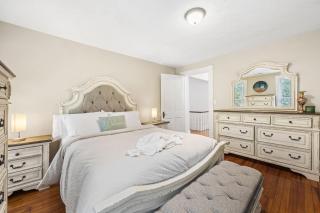 Southern Parkway Retreat Near Downtown Louisville - 6