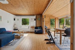 Holiday Home On Adventurous Plot Near Beach - 4